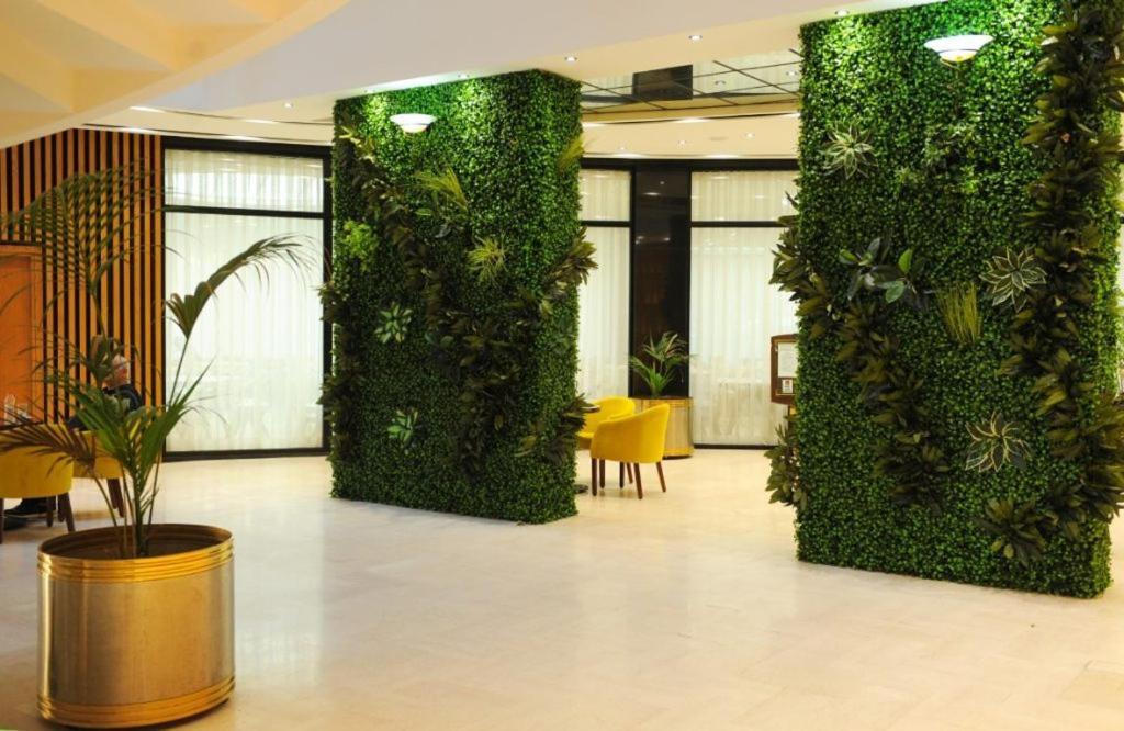 Hotel Leonardo Shkallnur Exterior photo