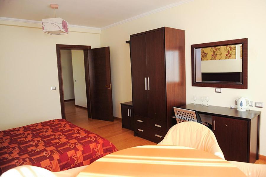 Hotel Leonardo Shkallnur Exterior photo