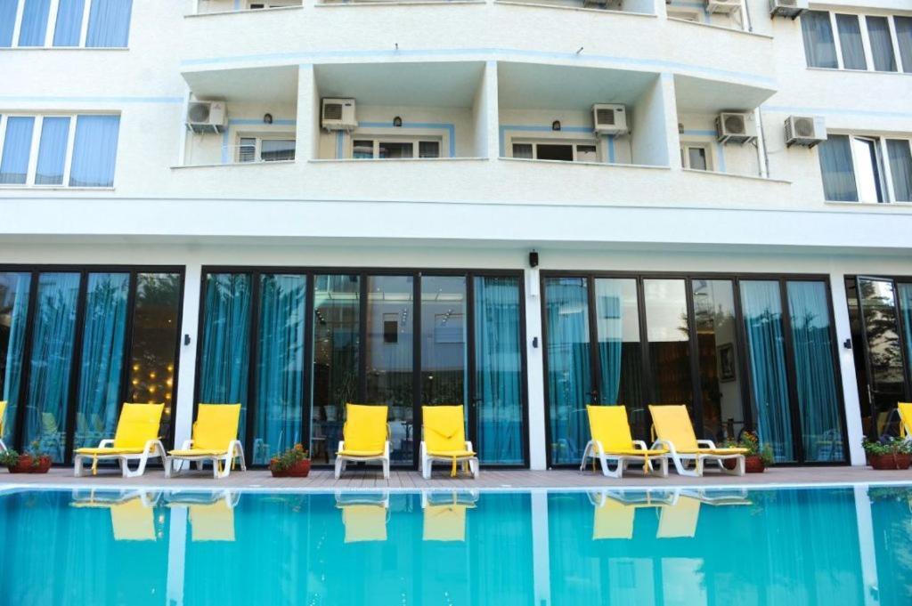 Hotel Leonardo Shkallnur Exterior photo