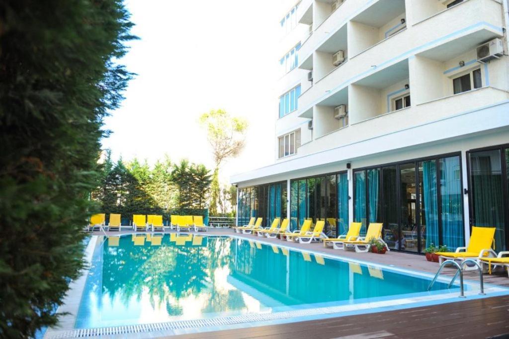 Hotel Leonardo Shkallnur Exterior photo