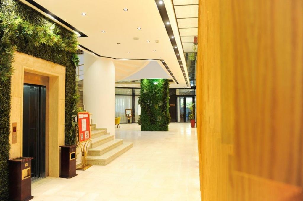 Hotel Leonardo Shkallnur Exterior photo
